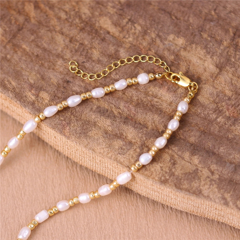 Pearl Shell Daisy Necklace