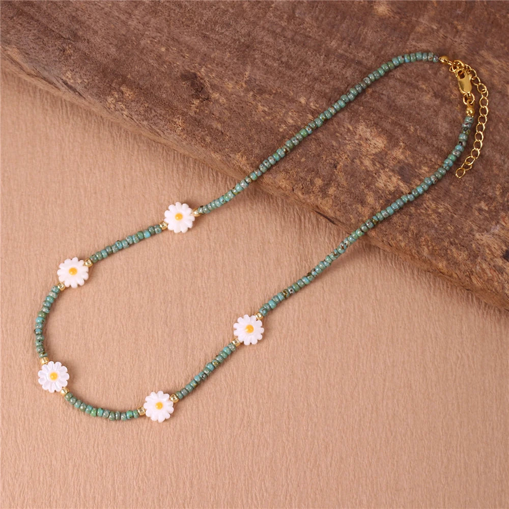 Daisy Flower Seed Bead Necklace