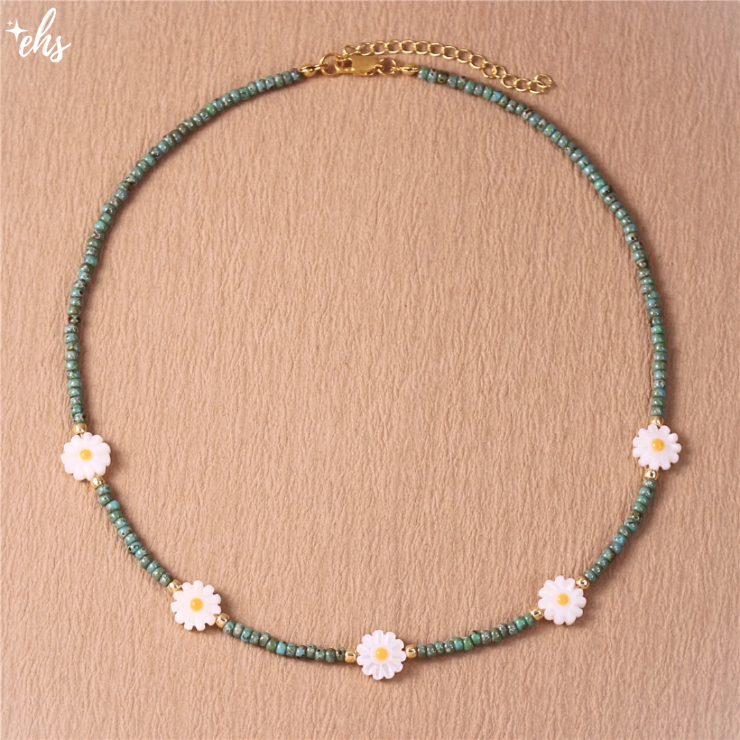 Daisy Flower Seed Bead Necklace